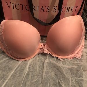 New Victoria secret bra size 32DD